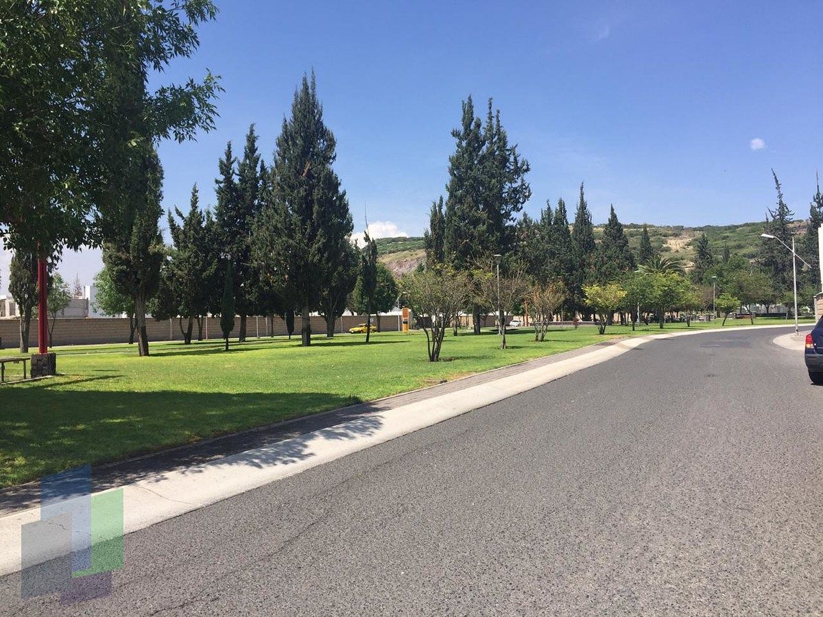 Terreno en venta zona Sonterra excelente inversión