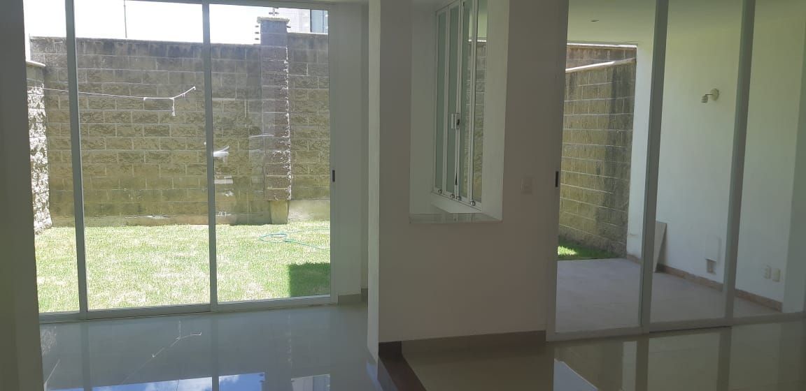 Casa En Renta En Punta Del Este Guanajuato, 0 M², $12,/M... -  Allproperty