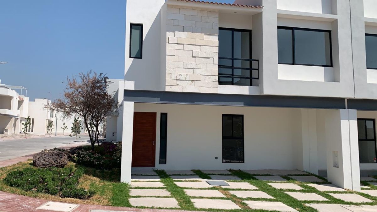 RENT LARGE HOUSE IN ZIBATÁ SENZI, photo 1 of 18