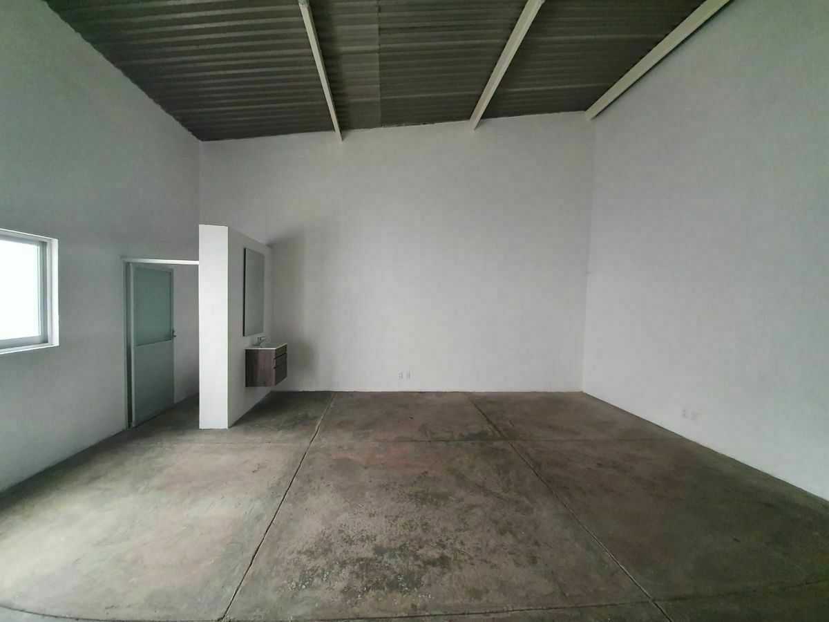 Galpão comercial em San Carlos, Guadalajara, foto 3 de 6