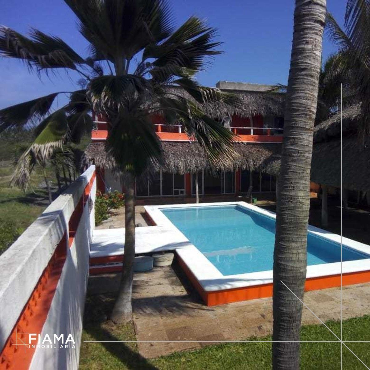 CASA EN VENTA CON ALBERCA Y PLAYA EN CUYUTLAN, COLIMA | EasyBroker