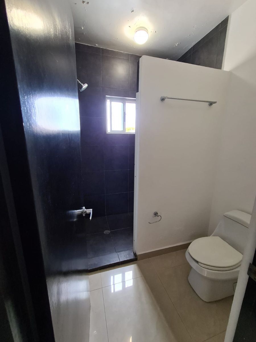 11 de 25: Baño Rec principal