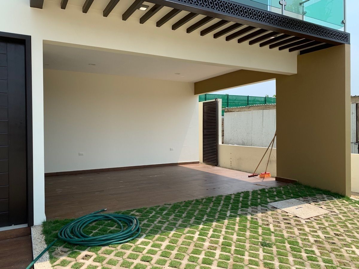 5 de 46: Garage