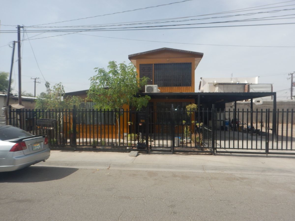 1 de 8: Fachada