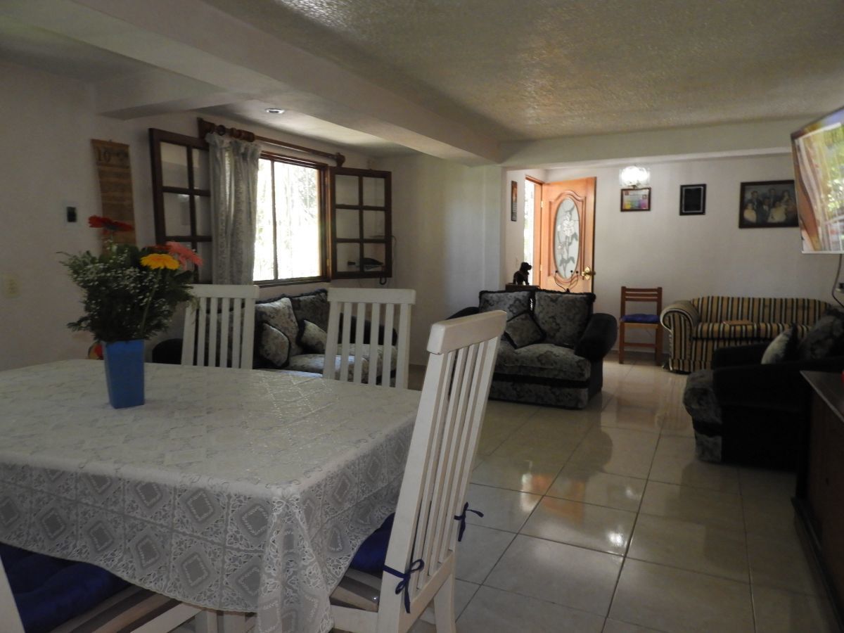 Venta de casa sola, Col. Las Aguilas, Cuernavaca...Clave 2837eb | EasyBroker