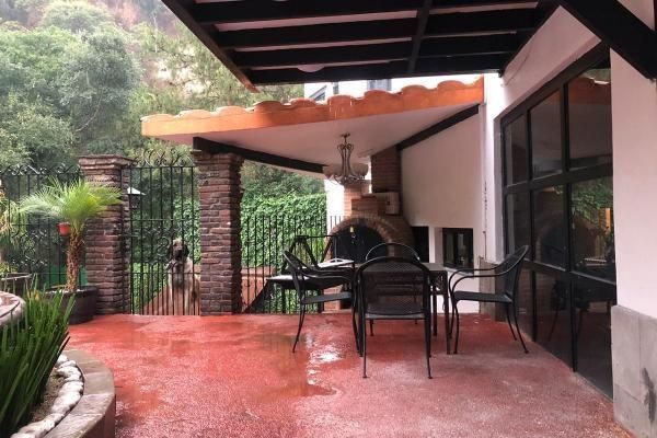 HERMOSA CASA AMUEBLADA EN RENTA LOMAS ANAHUAC!! VISTA ARBOLADA CON UN ARROYO