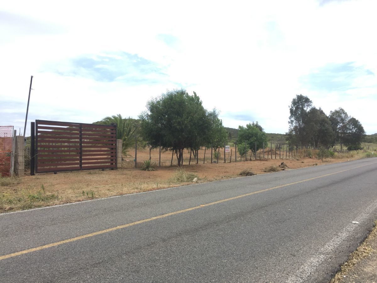 1 de 8: Frente a carretera