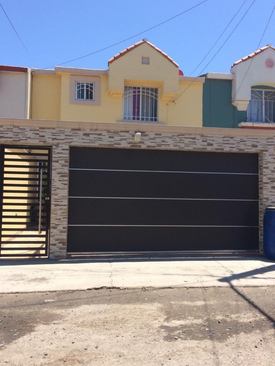 Venta casa Fracc. Villa del Real Tijuana | EasyBroker