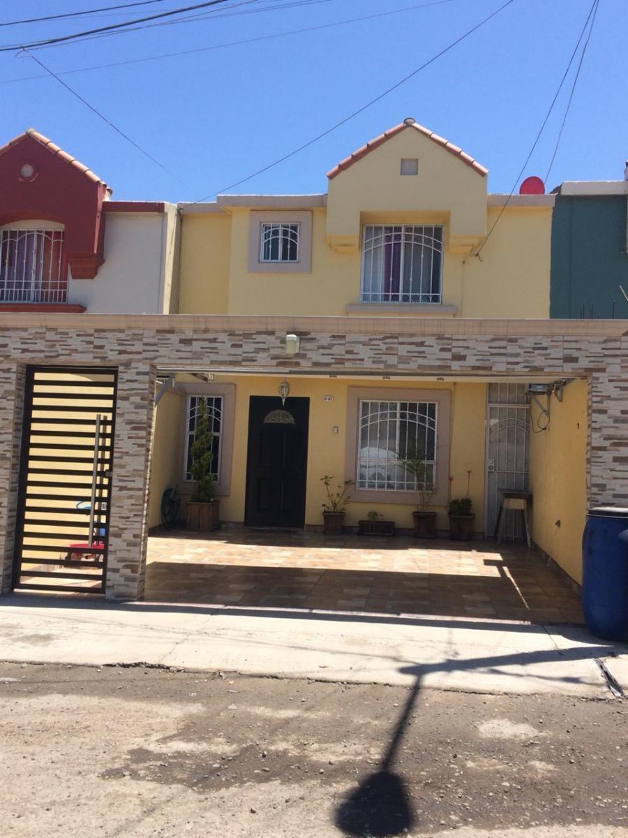 Venta casa Fracc. Villa del Real Tijuana | EasyBroker