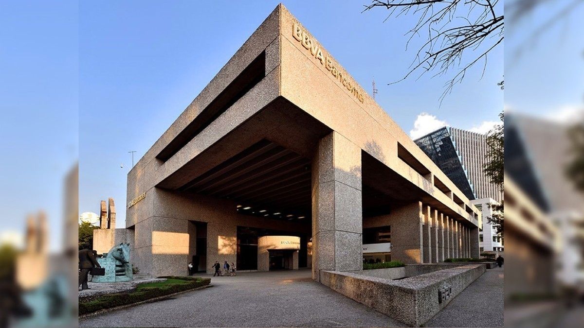 Oficinas en Corporativo Montes Urales. Reforma Lomas.