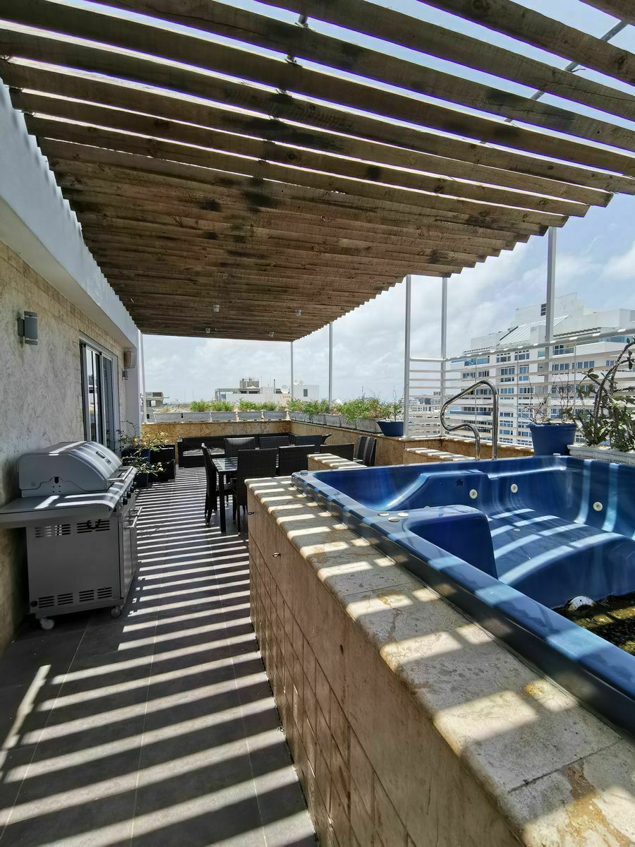 20 de 26: Terraza 2ndo nivel