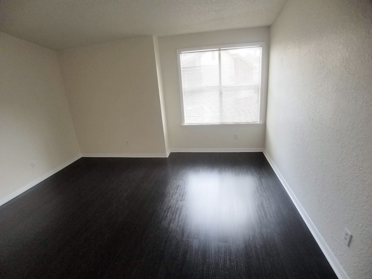 second floor 2/2 condo x Rent Winter Park in front of Full
