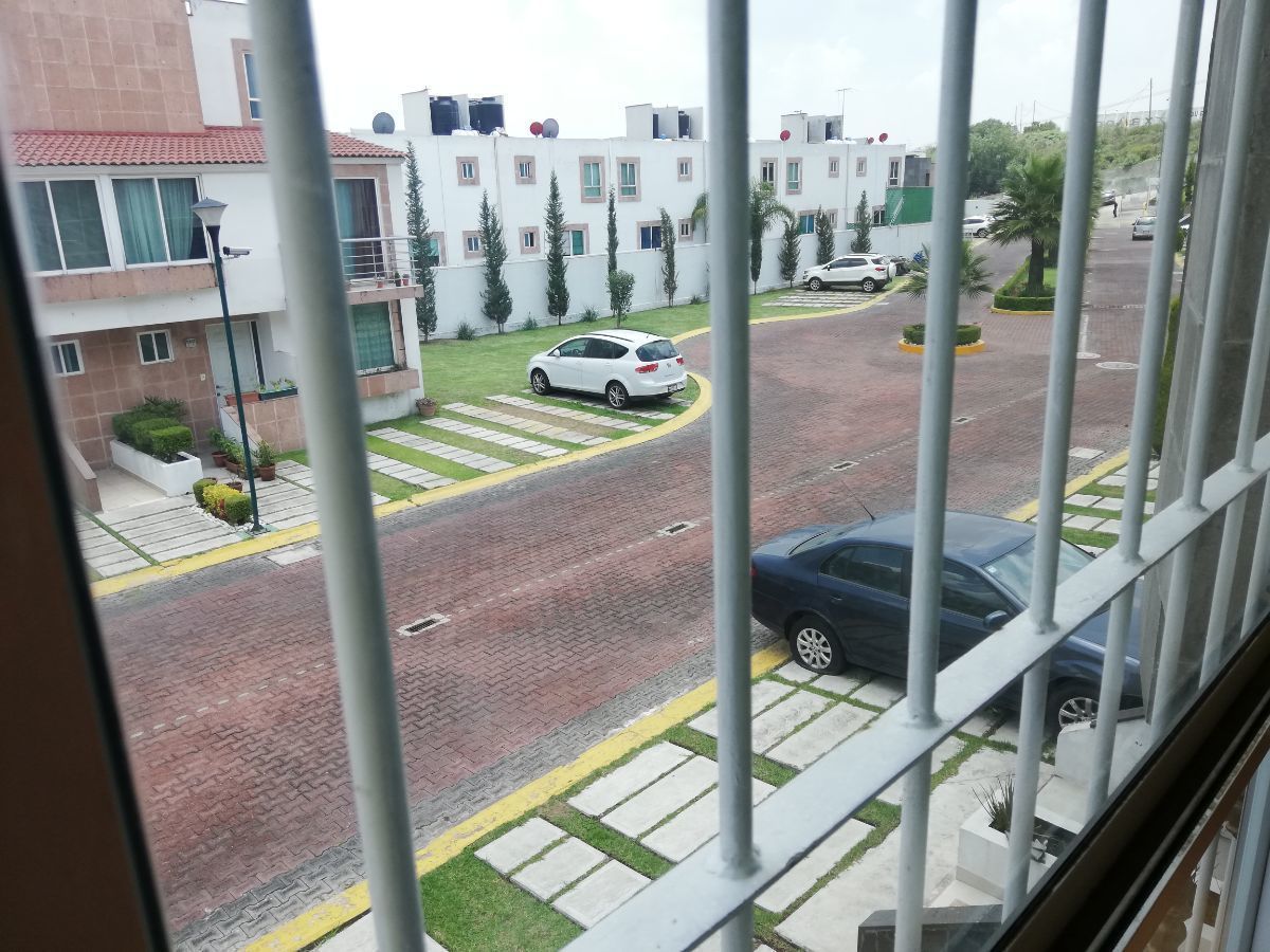 3 de 12