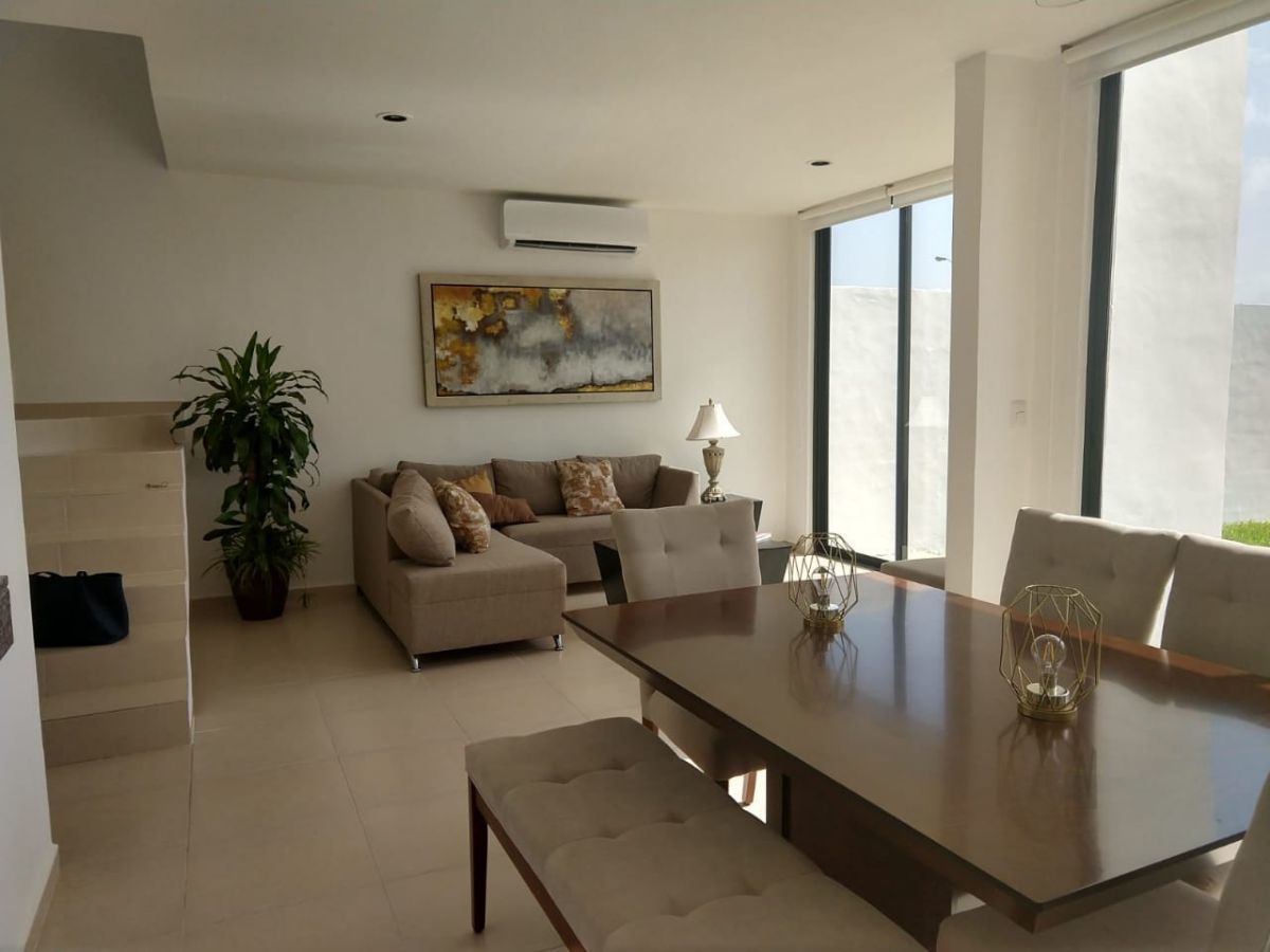 3 de 12: Sala