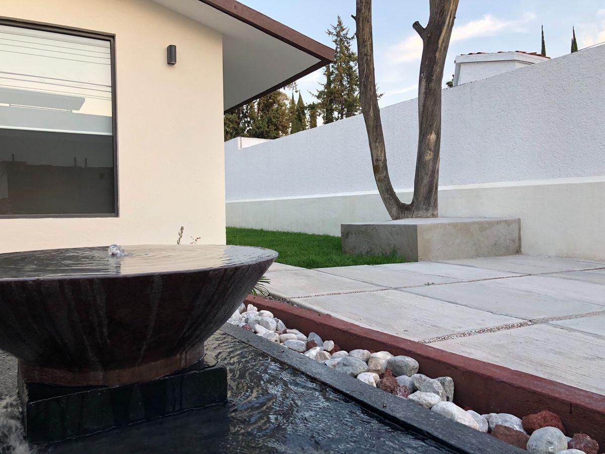 5 de 17: Casa de un piso y 4 recámaras en venta Fracc Jurica Qro