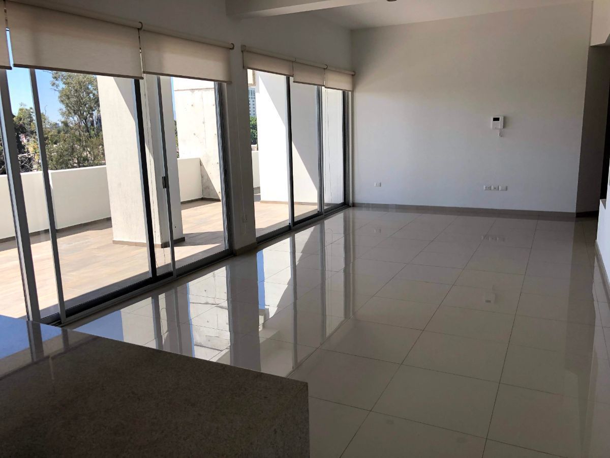 5 de 21: PentHouse en renta Jardines del bosque