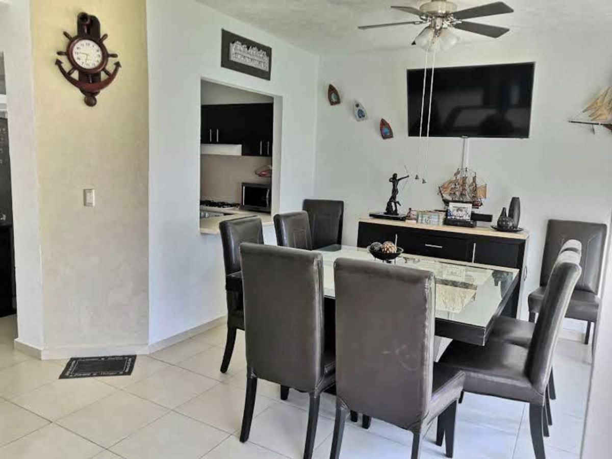 5 de 32: Acapulco Diamante venta casa con 3 recámaras jardín alberca