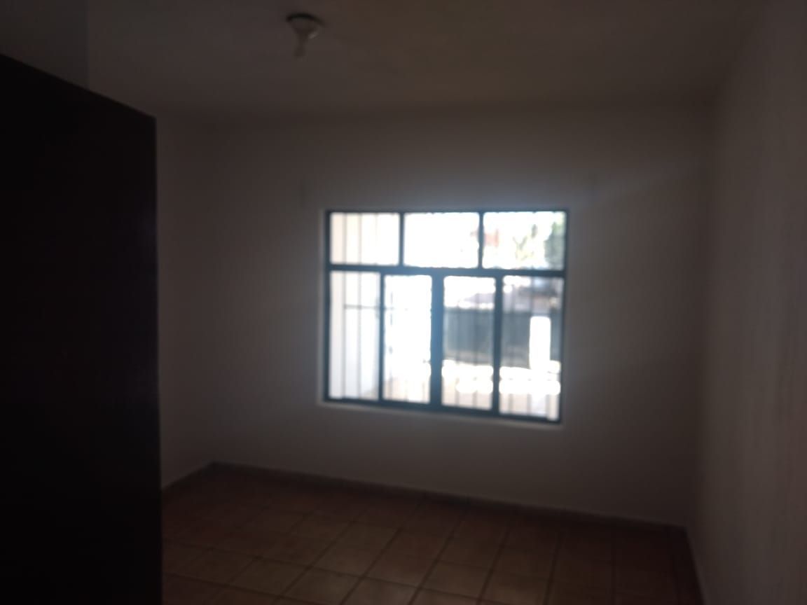 CASA EN RENTA EN JARDINES DEL VALLE (RS) $3,500