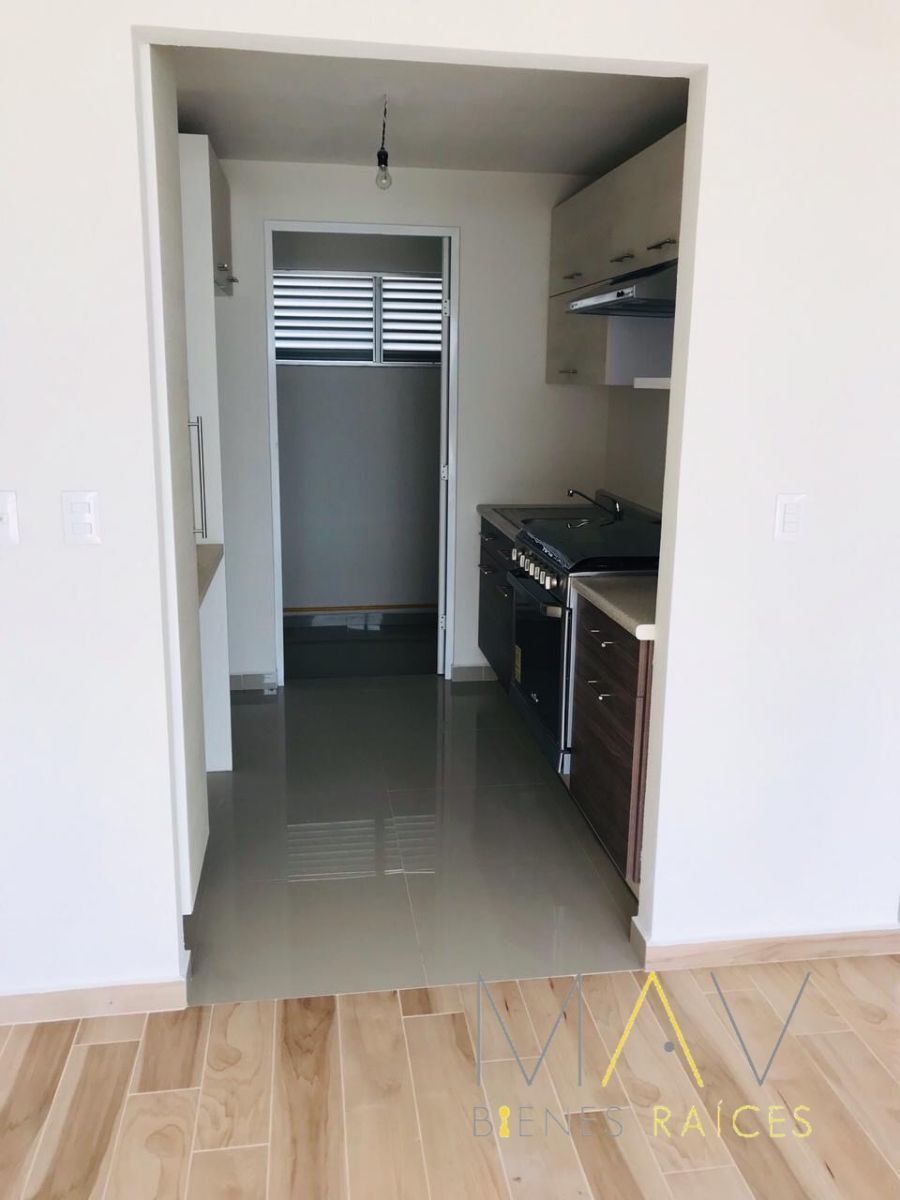 3 de 9: Cocina con lavanderia