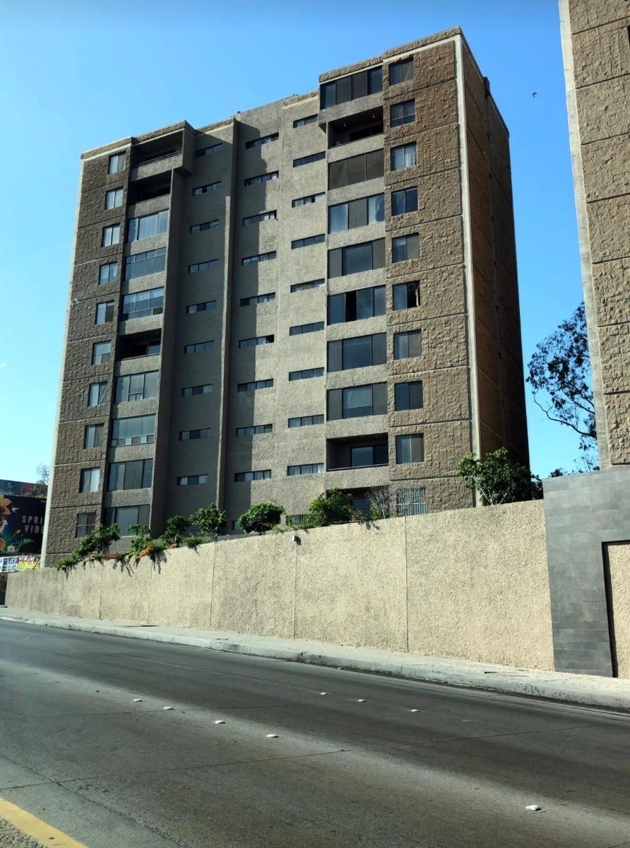 3 de 18