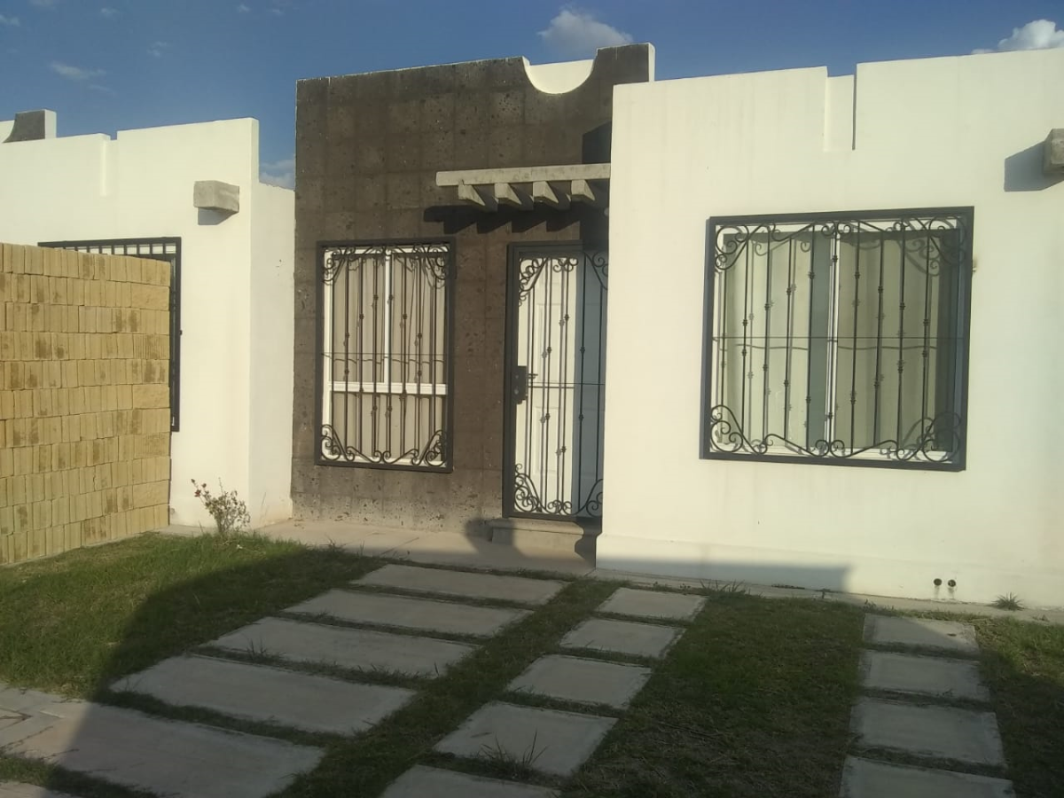 Casa en RENTA en zona sur Fraccionamiento Hacienda Viñedos León Guanajuato  | EasyBroker