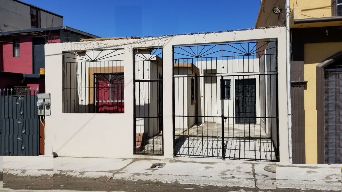 CASA EN RENTA EN VILLAFONTANA A DOS CALLES DE BLVD CASABLANCA A 5 MINS DE  BLVD 2 | EasyBroker