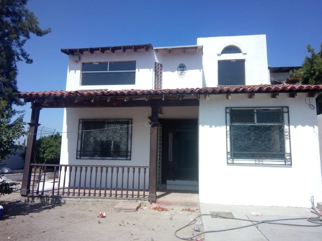 2 de 9: Entrada principal 