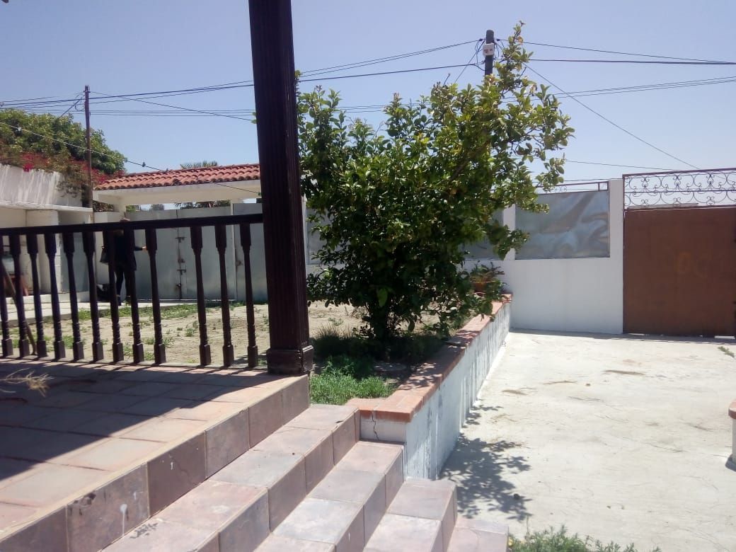 6 de 9: terraza interior y cocheras 3 a 4 autos