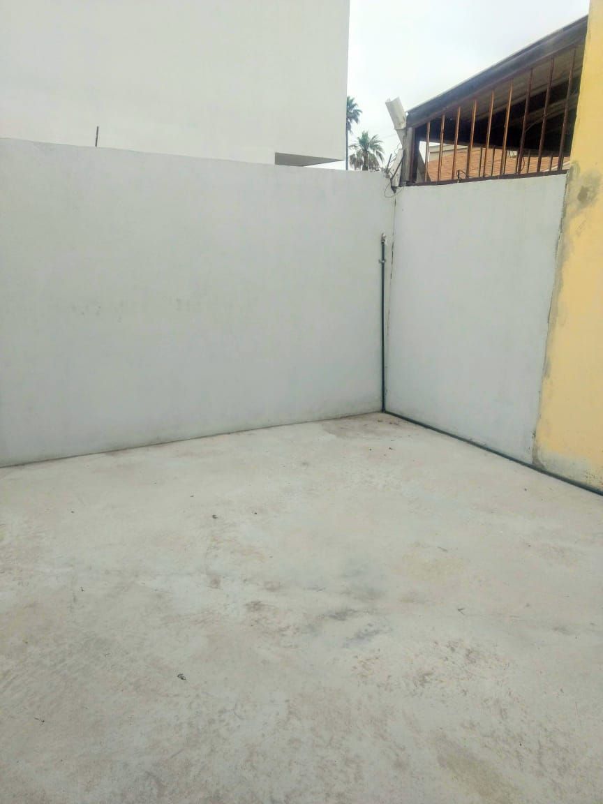 7 de 8: Patio posterior