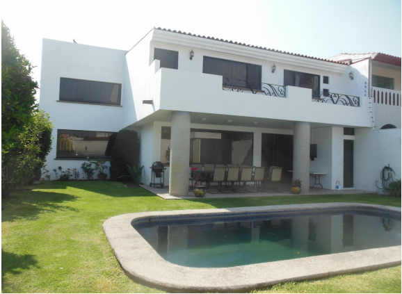 CASA CON ALBERCA EN VENTA: EN LA CARCAÑA (M), San Pedro Cholula | EasyBroker