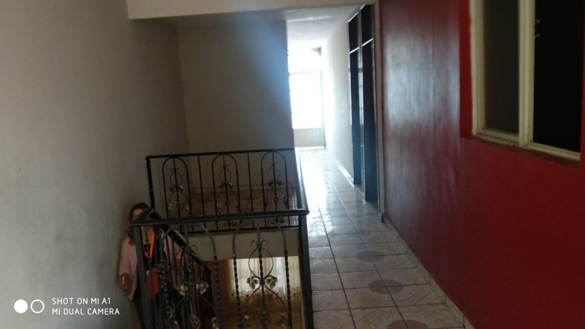 7 de 11: ESCALERAS PLANTA ALTA