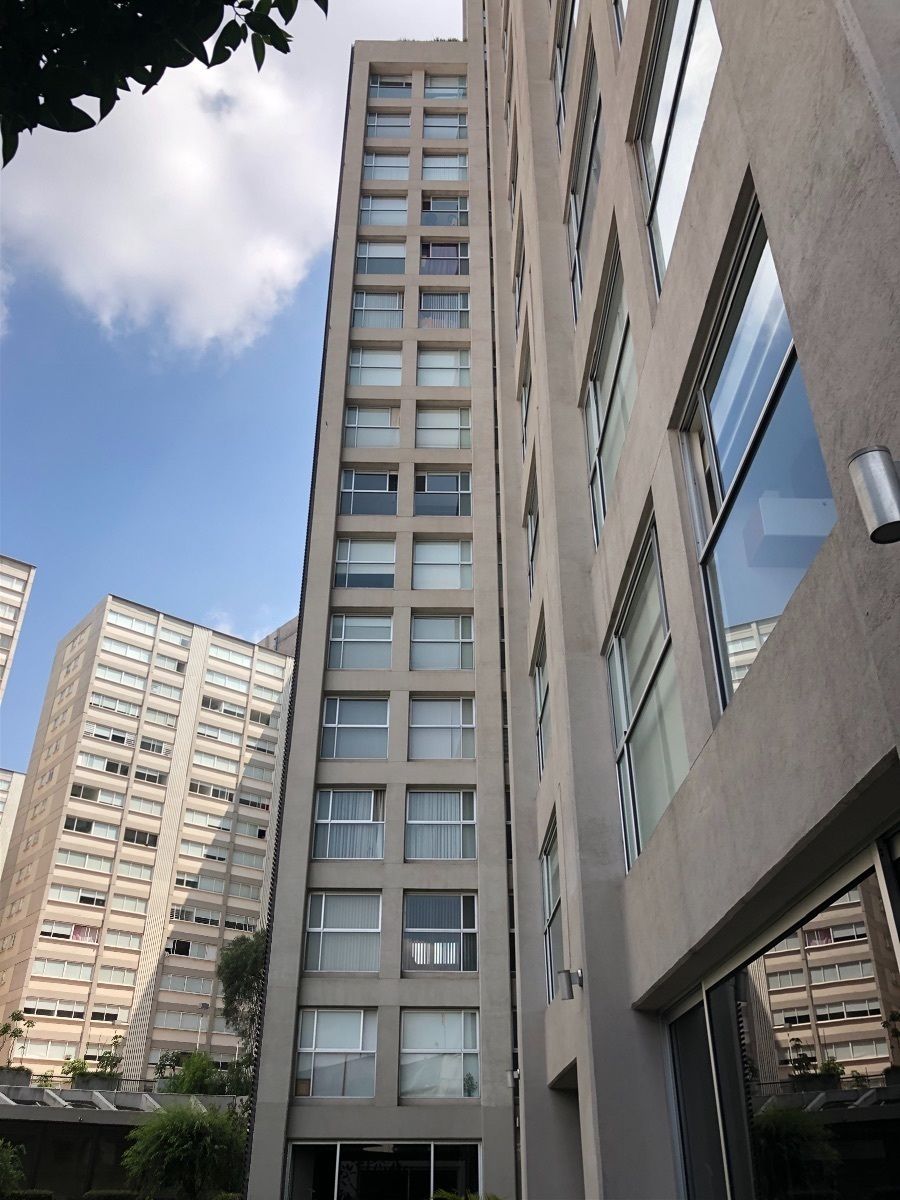 1 de 51: FACHADA TAUA