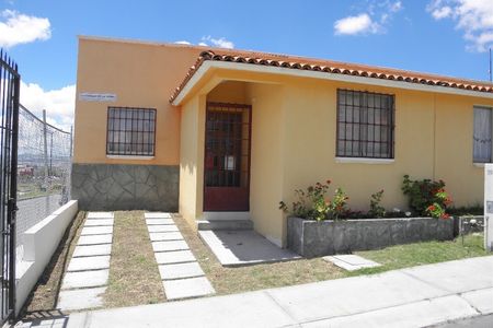 Se renta bonita casa en privada - Valle de las Estrellas, Mineral de la  Reforma- | EasyBroker