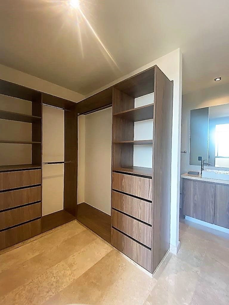 10 de 20: NO INCLUYE MUEBLES