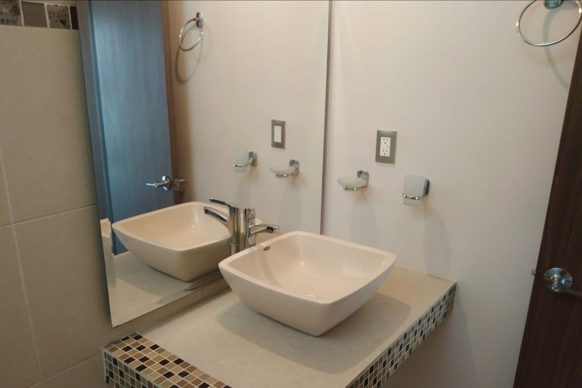 Baño completo, foto 15 de 19