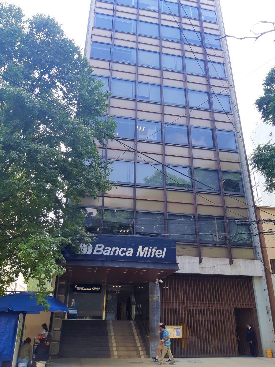1 de 3