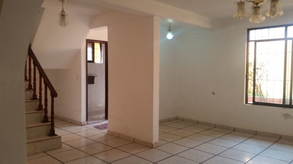 3 de 12: Sala-Comedor