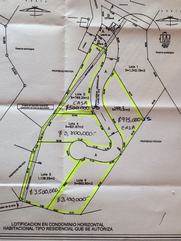 7 of 7: Croquis desarrollo.
Quedan tres lotes disponibles.