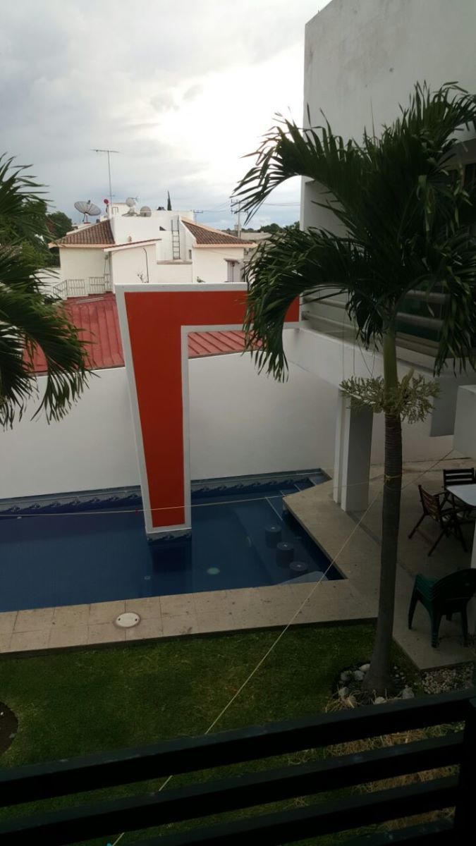 8 de 34
