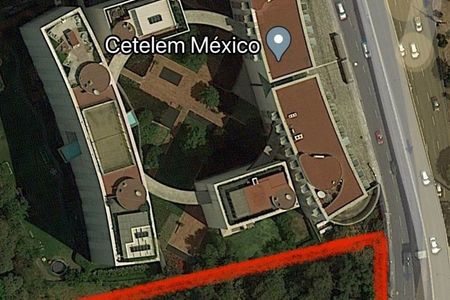 Excelente terreno en venta en Lomas de Bezares