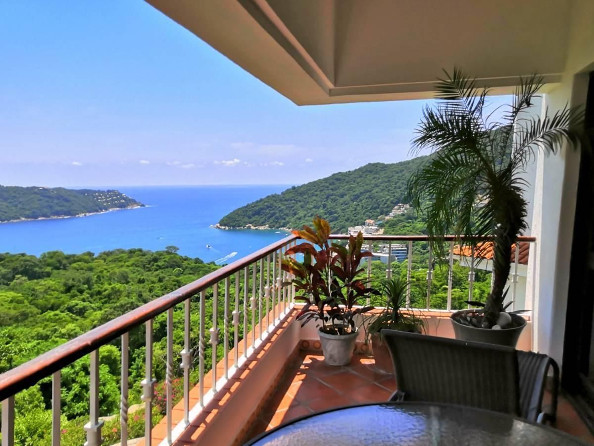 1 de 25: Departamento con vista a la bahía en pichilingue