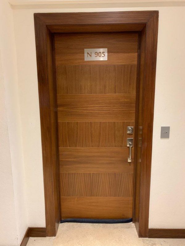 1 de 19: puerta de ingreso