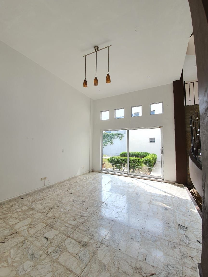 11 de 52: Sala-comedor