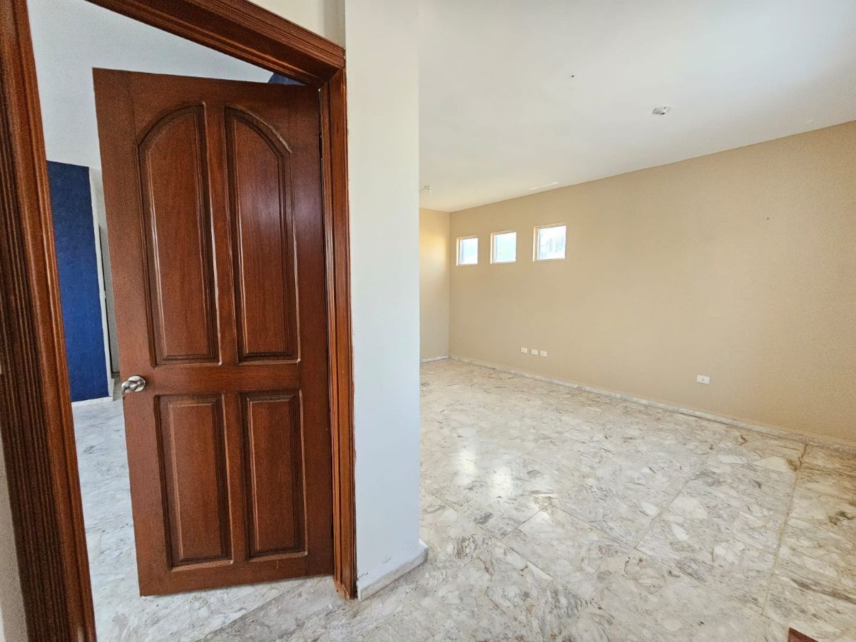 32 de 52: NIVEL 3, 2 rec y 2 baños completos + estancia