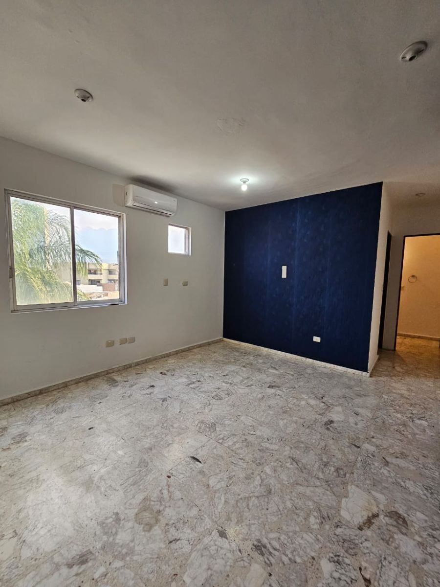 33 de 52: Rec 3 con clima, baño completo y vestidor