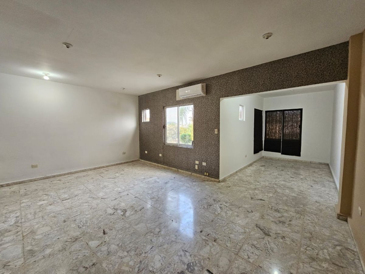 15 de 52: Rec principal grande con clima, baño completo y vestidor