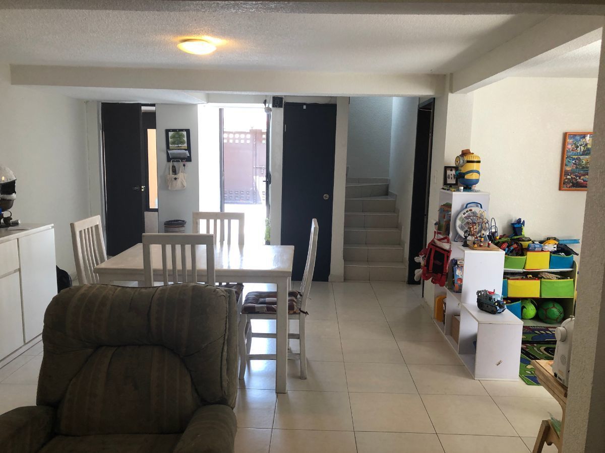 4 de 17: Sala - comedor