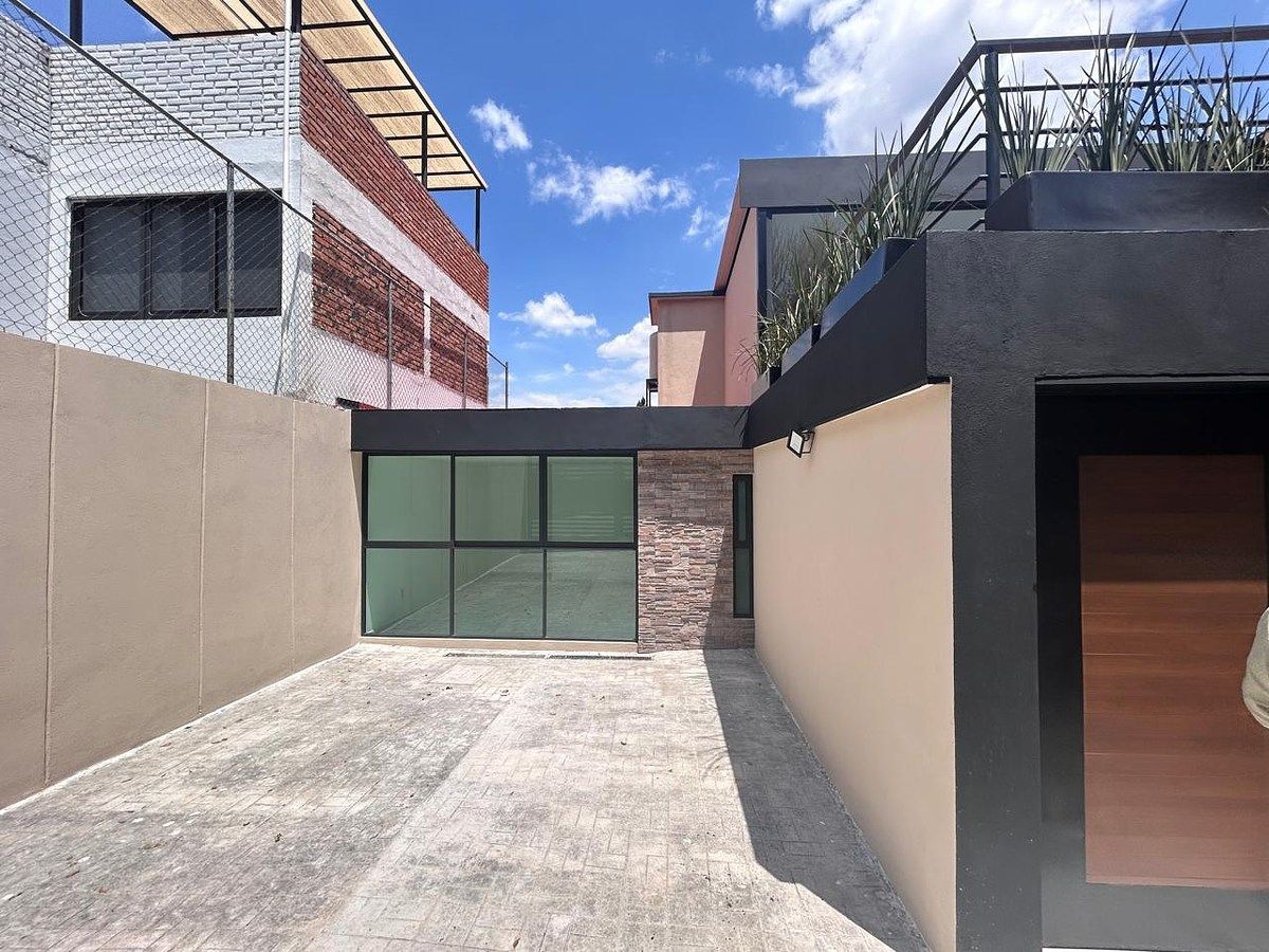 House in Gated Community in Ciudad Satélite, Naucalpan de Juárez, photo 6 of 30