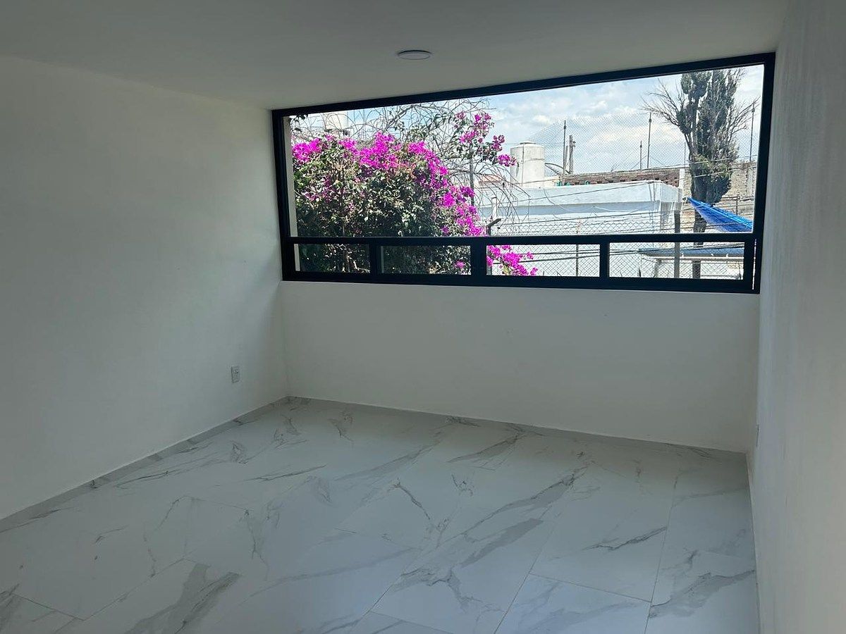 House in Gated Community in Ciudad Satélite, Naucalpan de Juárez, photo 11 of 30