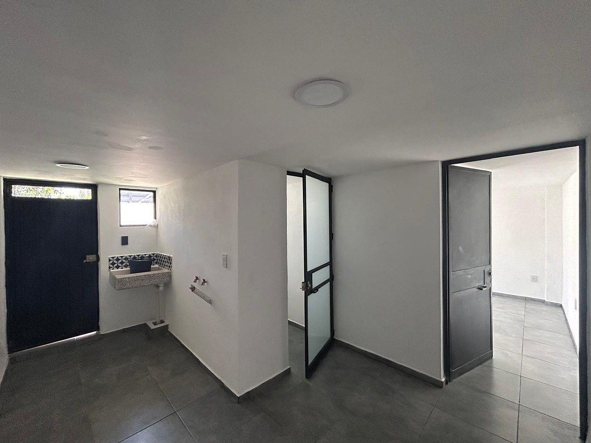 House in Gated Community in Ciudad Satélite, Naucalpan de Juárez, photo 23 of 30